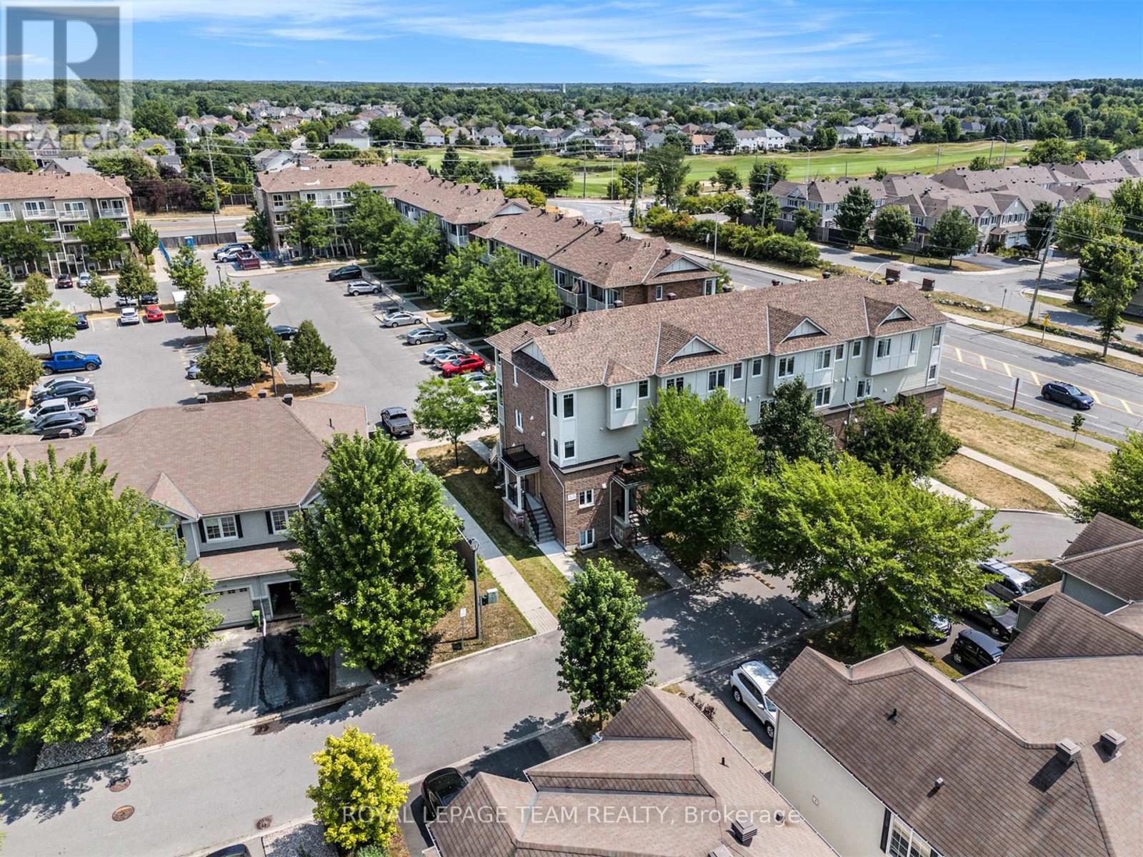 Photo 20 of 58 168 Urbancrest Private, Ottawa ON