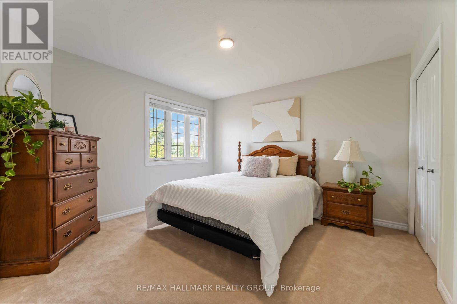 Photo 25 of 656 Everlasting Crescent, Ottawa ON