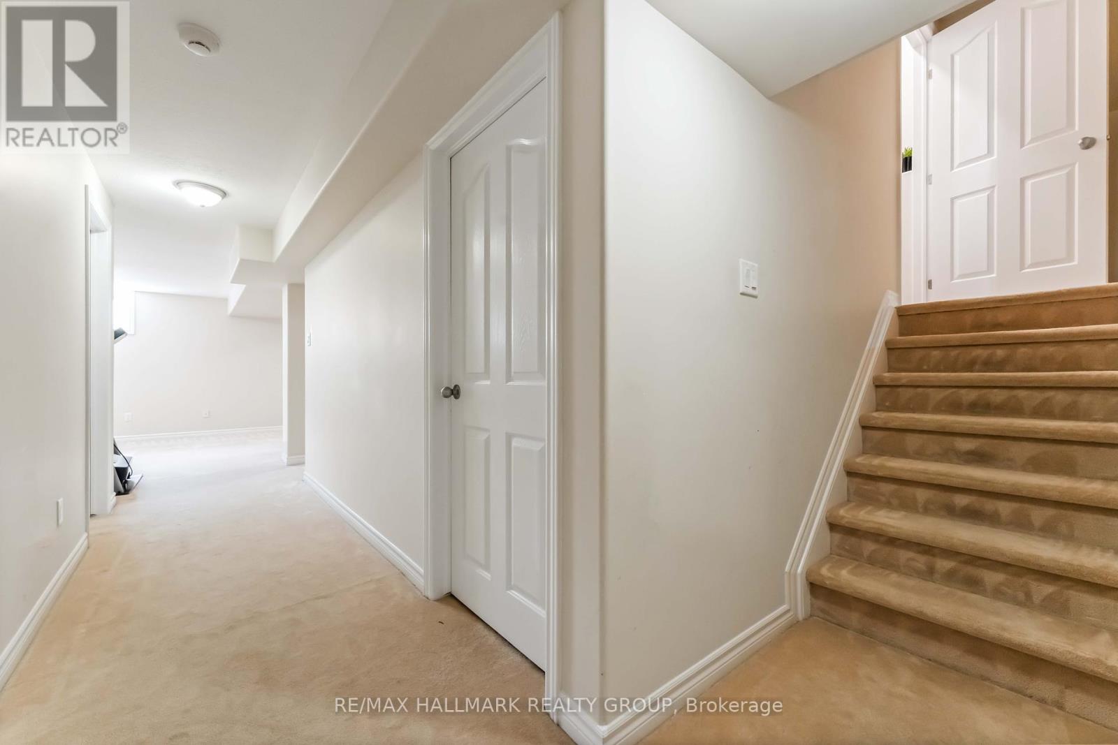 Photo 27 of 656 Everlasting Crescent, Ottawa ON