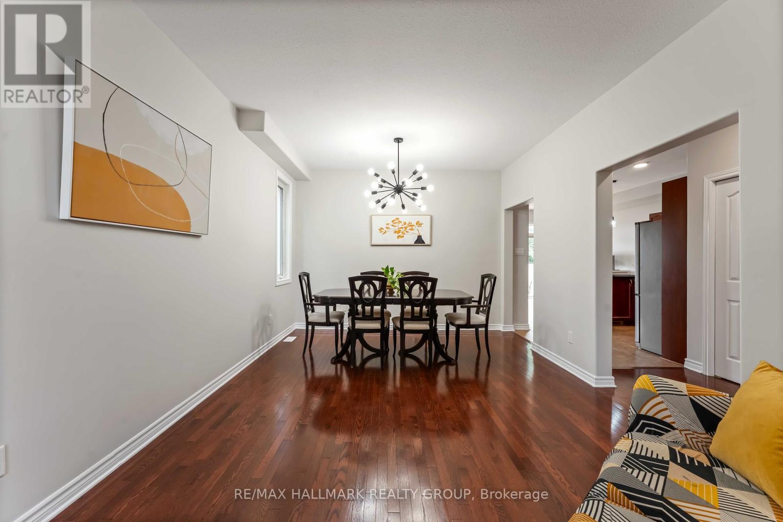 Photo 6 of 656 Everlasting Crescent, Ottawa ON