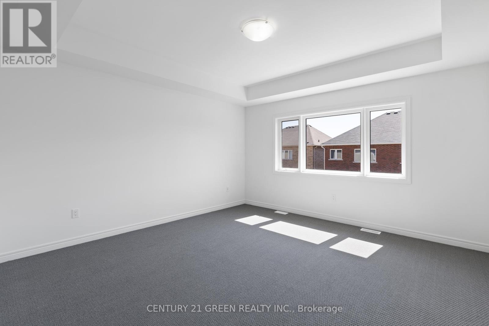 Photo 8 of Main 8 Shawbridge Court, Hamilton ON