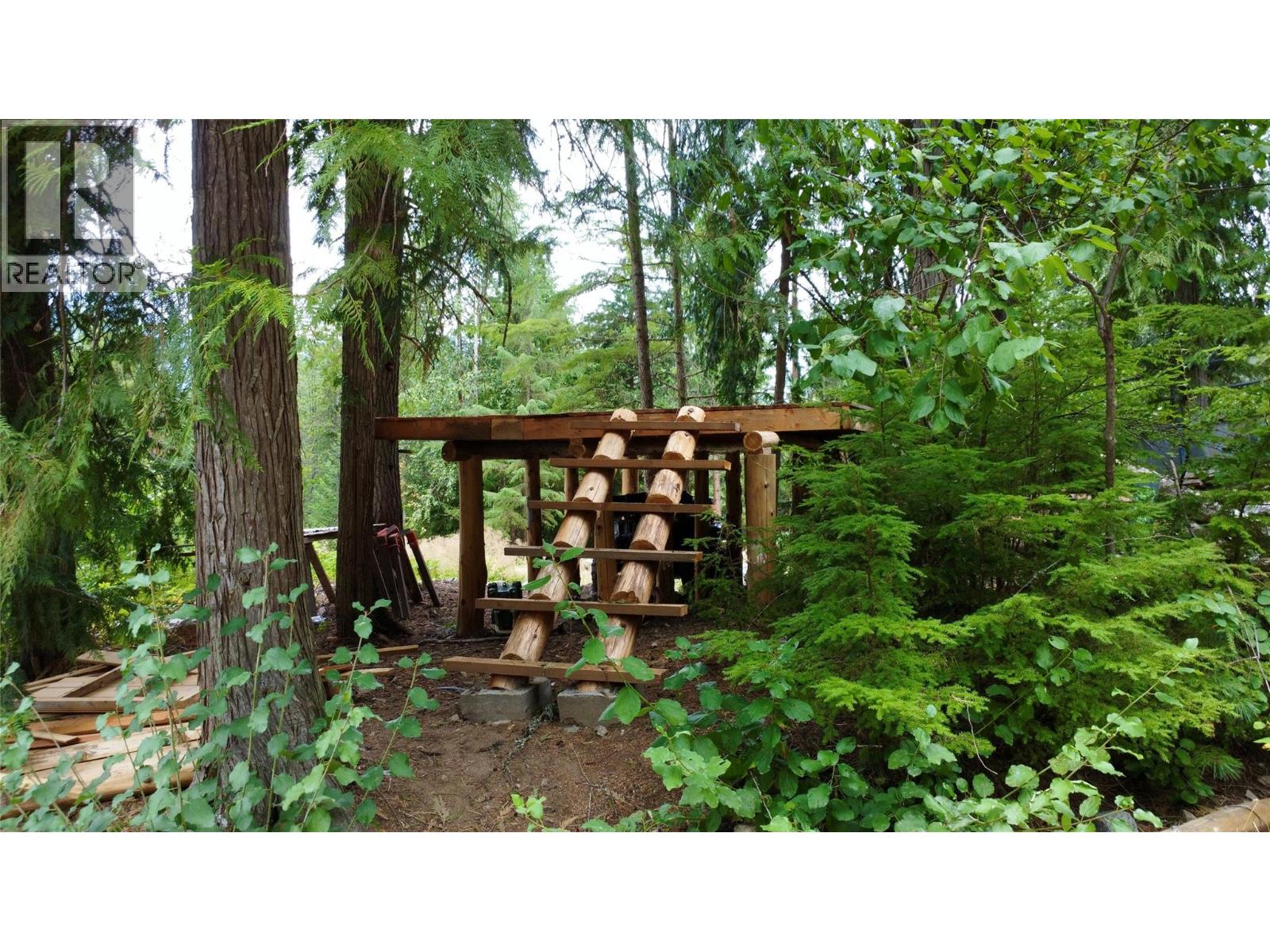 Photo 10 of 7138 Graham Road, Winlaw BC