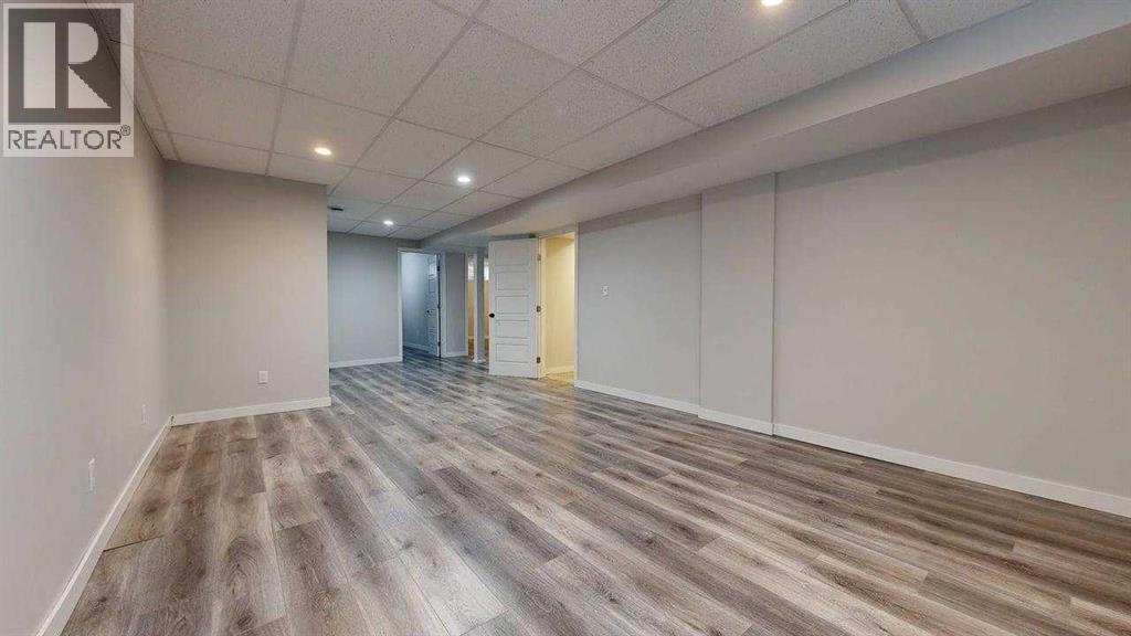 Single Family House Bungalow for Sale in   Avenue Mountview Grande Prairie 