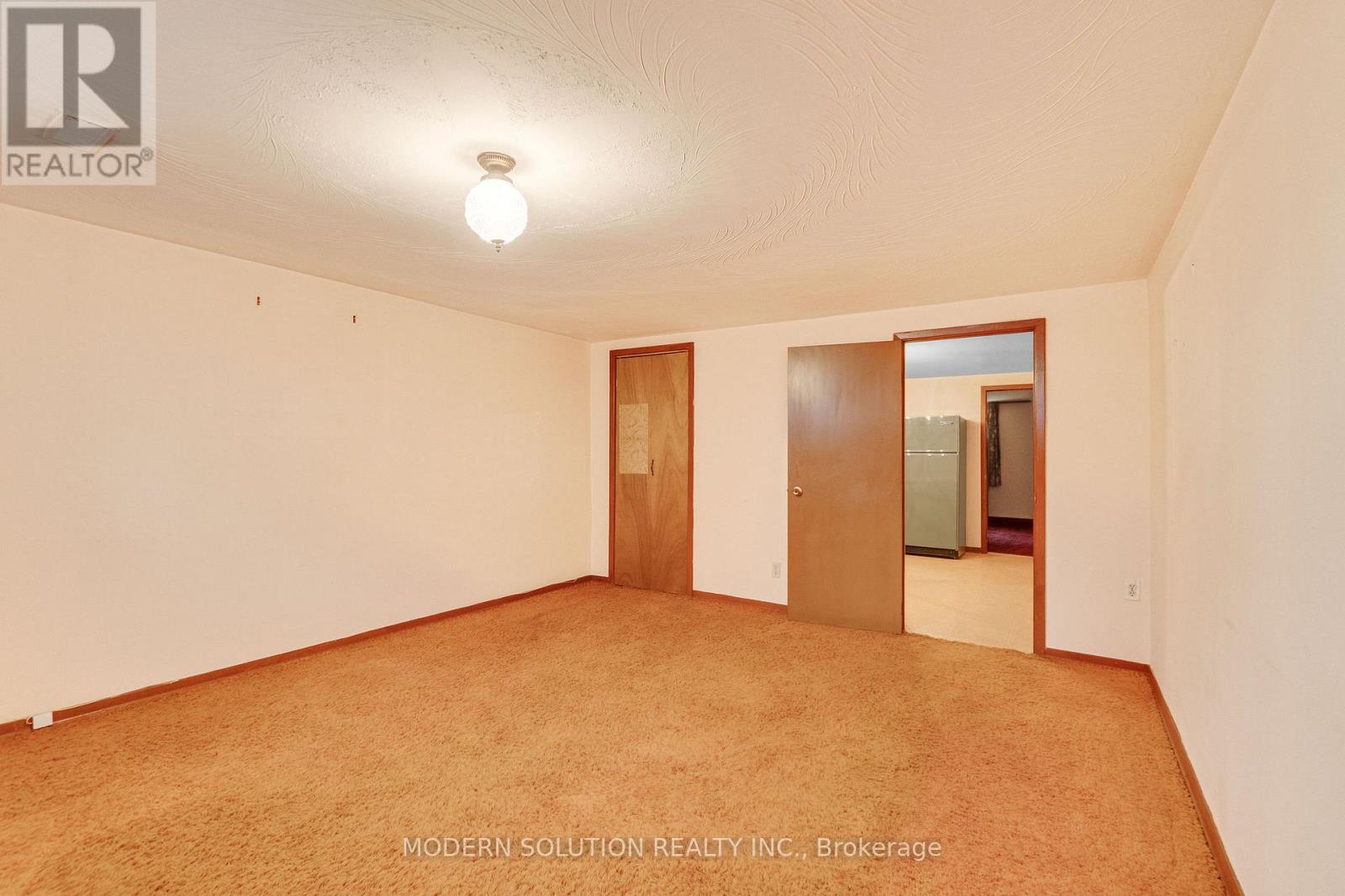 Photo 30 of 177 Eaglewood Boulevard, Mississauga ON