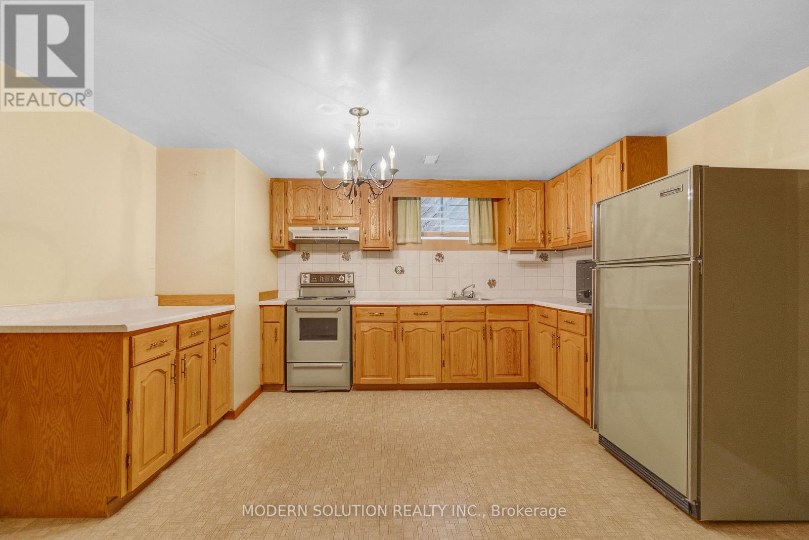 Photo 34 of 177 Eaglewood Boulevard, Mississauga ON