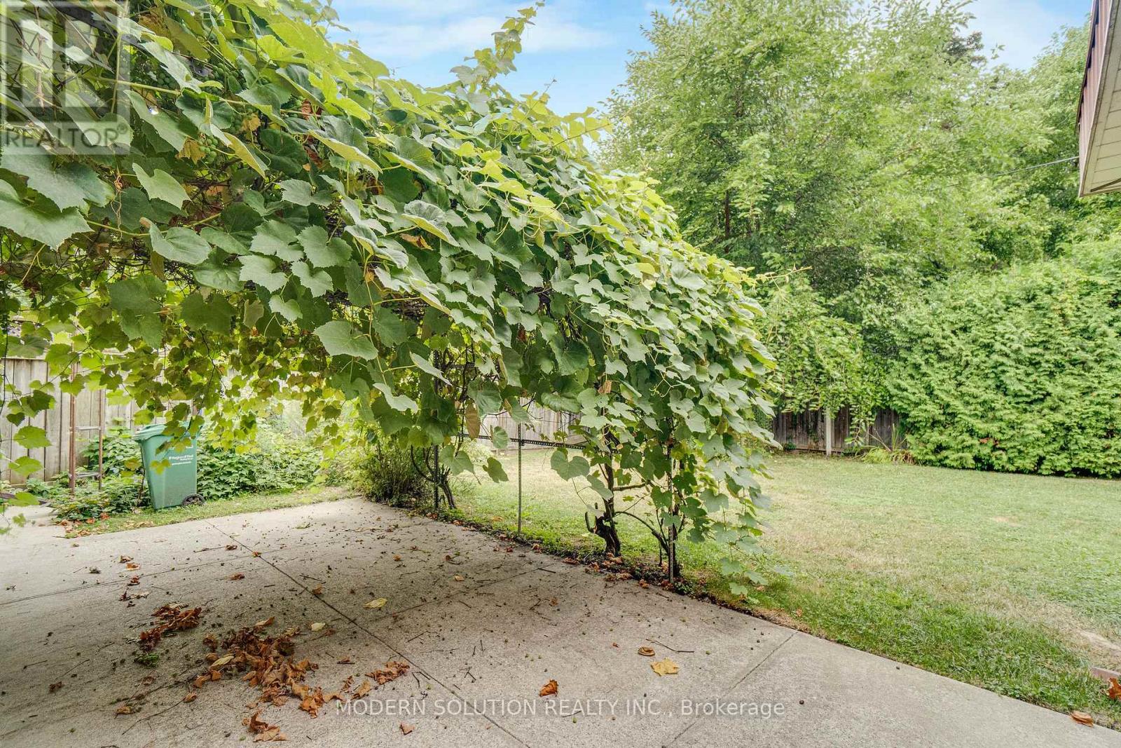 Photo 18 of 177 Eaglewood Boulevard, Mississauga ON
