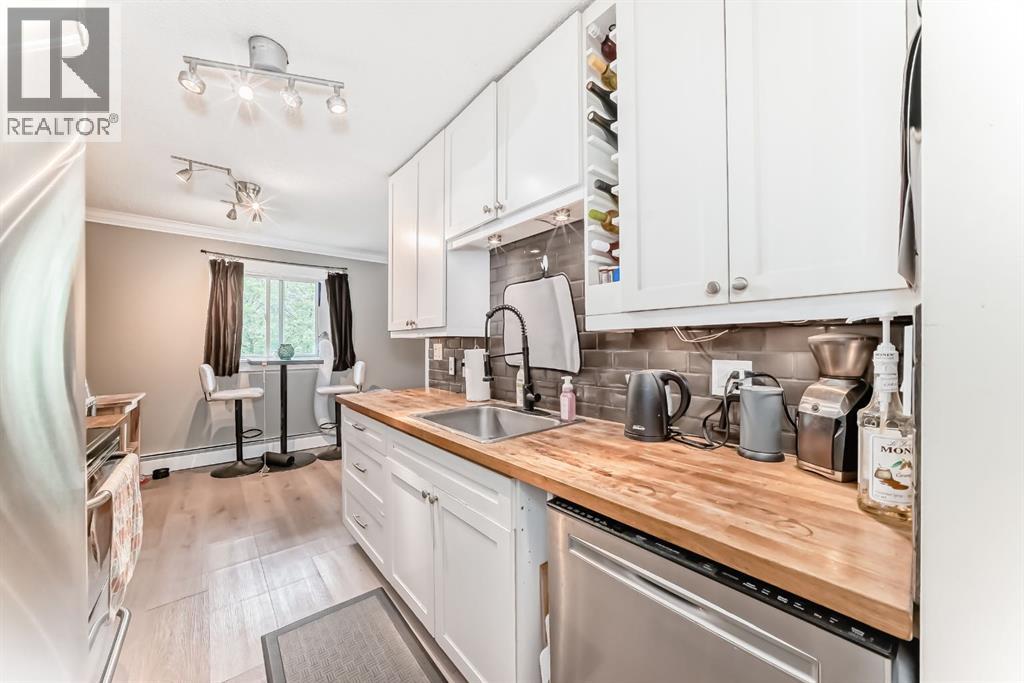 Photo 16 of 33 366 94 Avenue Se, Calgary AB