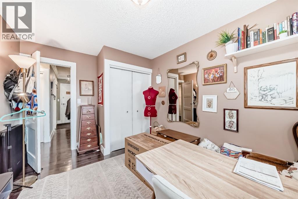 Photo 13 of 33 366 94 Avenue Se, Calgary AB