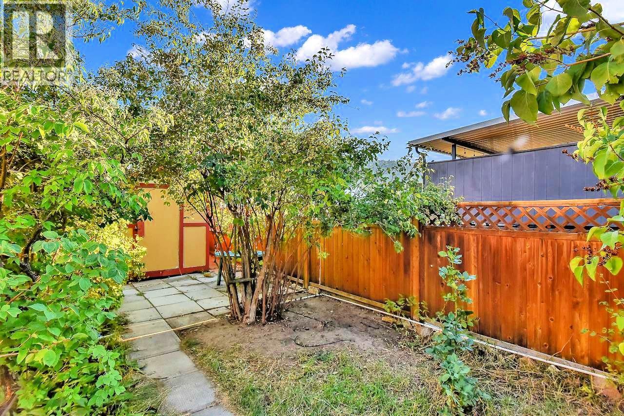  6422 Mack Road, Peachland