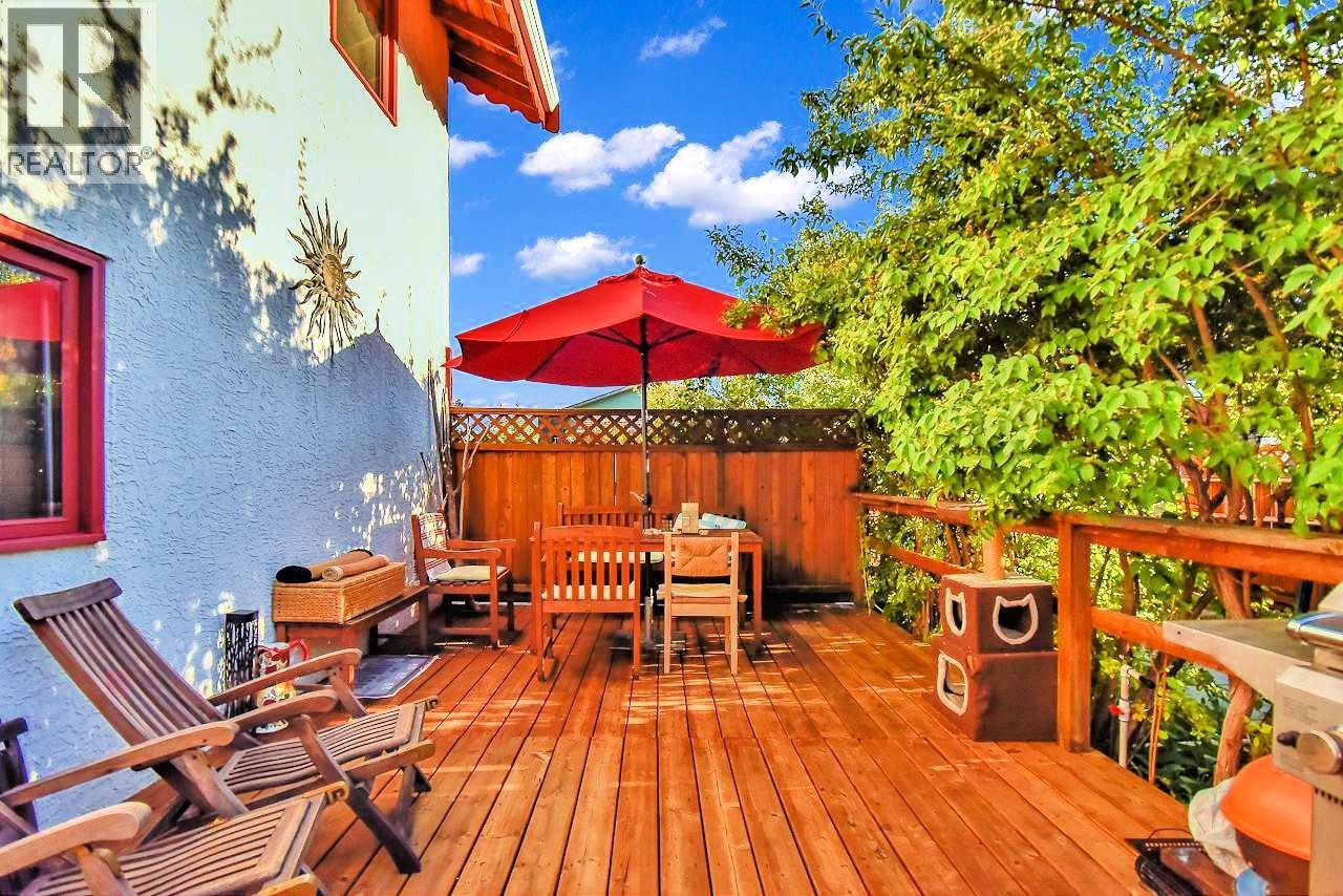  6422 Mack Road, Peachland