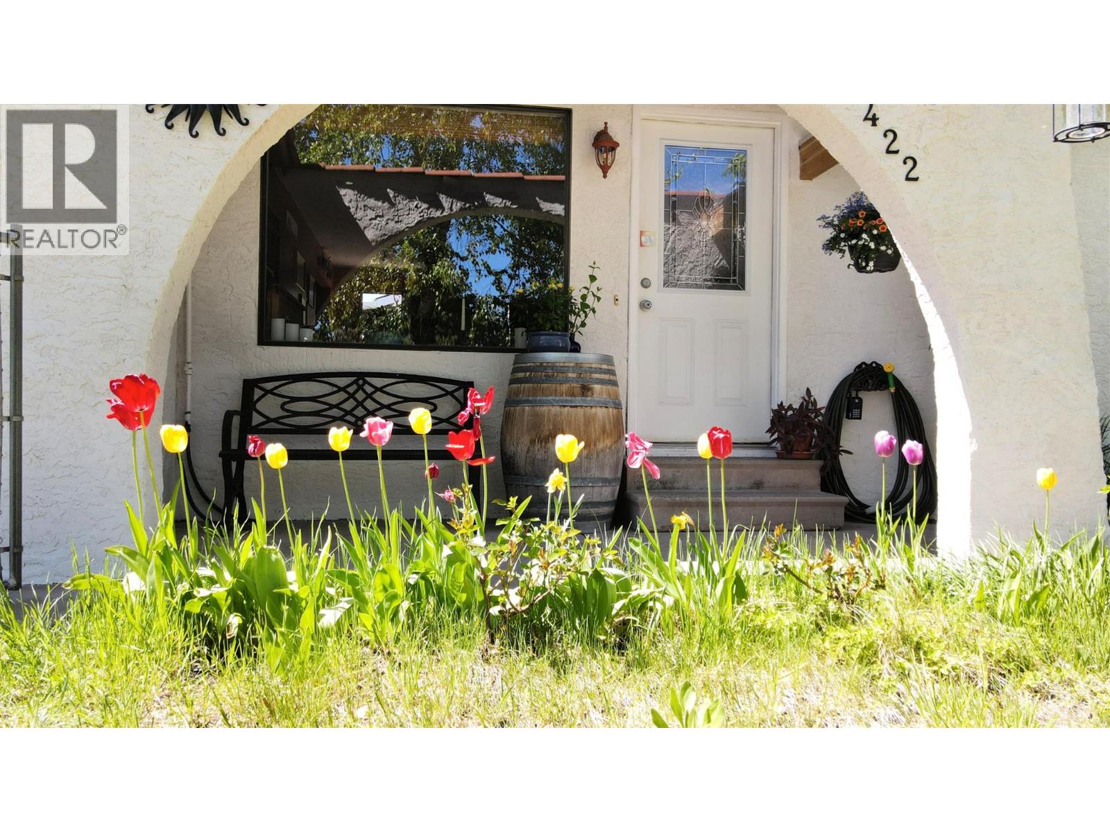  6422 Mack Road, Peachland