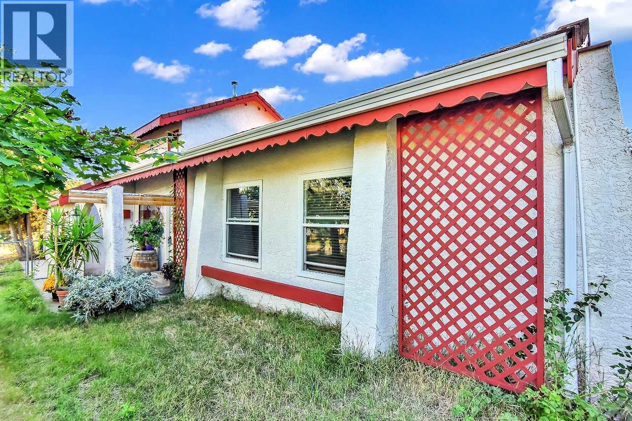  6422 Mack Road, Peachland