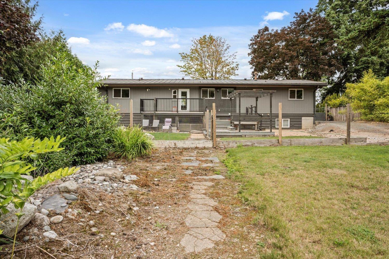 Photo 27 of 29554 Duncan Avenue, Abbotsford BC