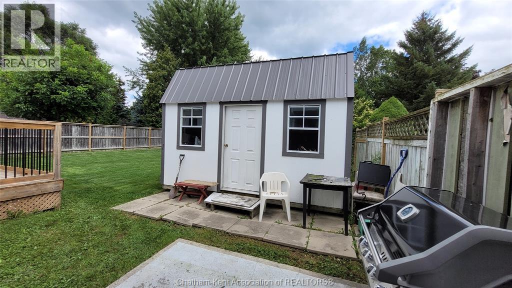 Photo 17 of 54 Dundas Street, Wallaceburg ON