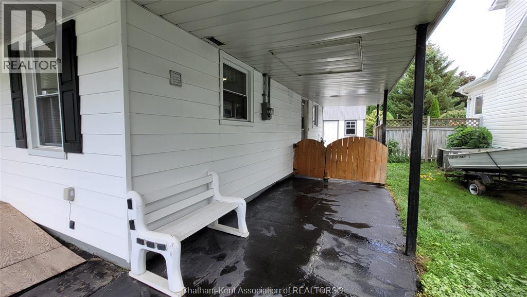 Photo 19 of 54 Dundas Street, Wallaceburg ON