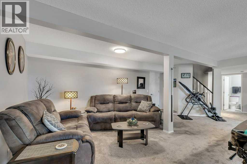 Photo 38 of 212 Valley Ridge Heights Nw, Calgary AB
