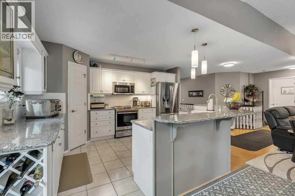 Photo 16 of 212 Valley Ridge Heights Nw, Calgary AB