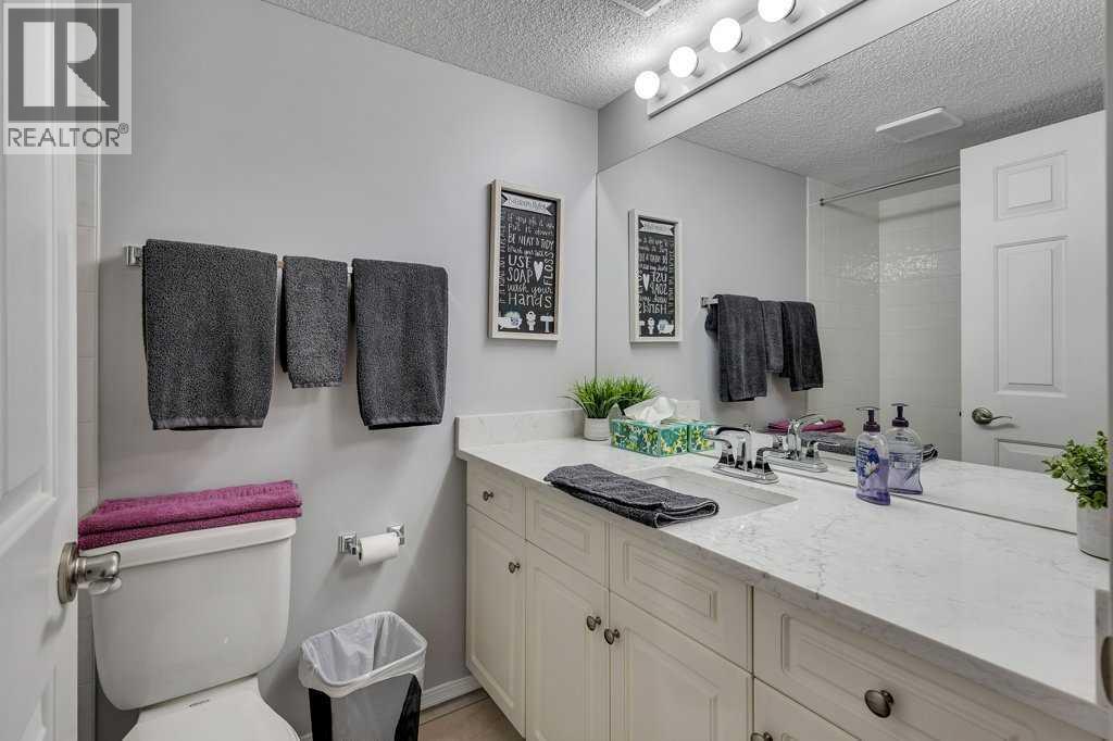 Photo 14 of 212 Valley Ridge Heights Nw, Calgary AB