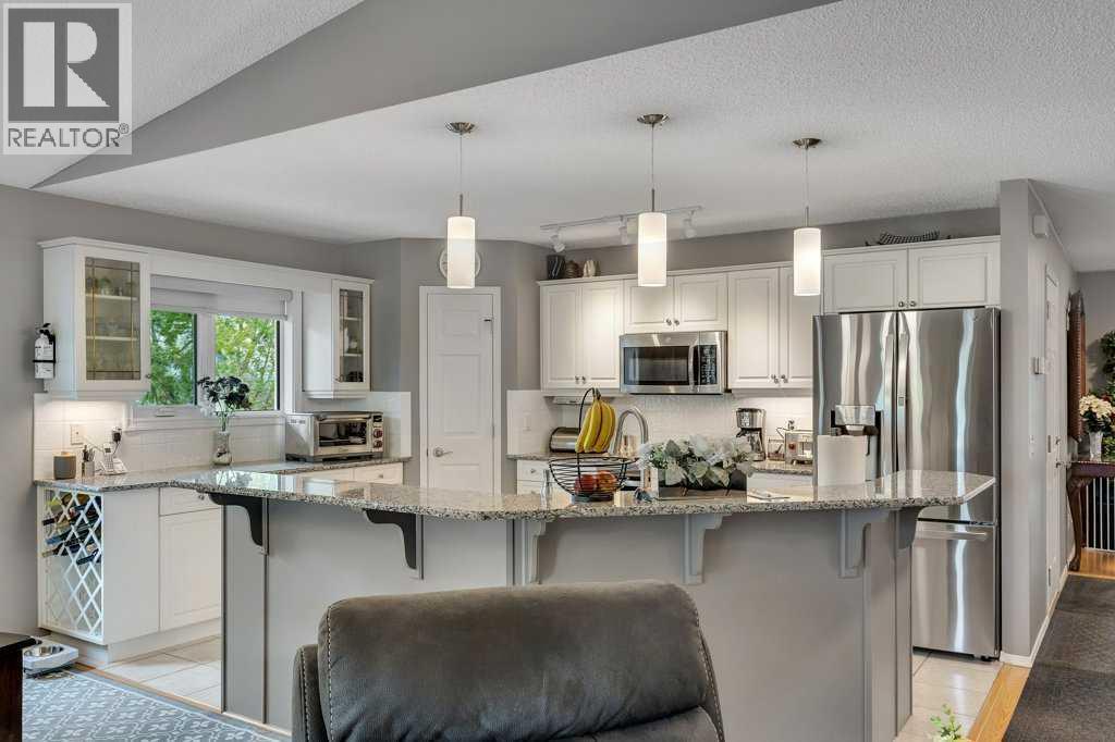Photo 32 of 212 Valley Ridge Heights Nw, Calgary AB