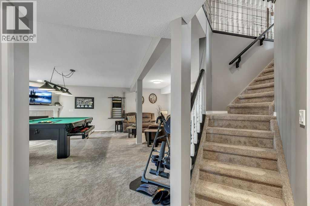 Photo 6 of 212 Valley Ridge Heights Nw, Calgary AB