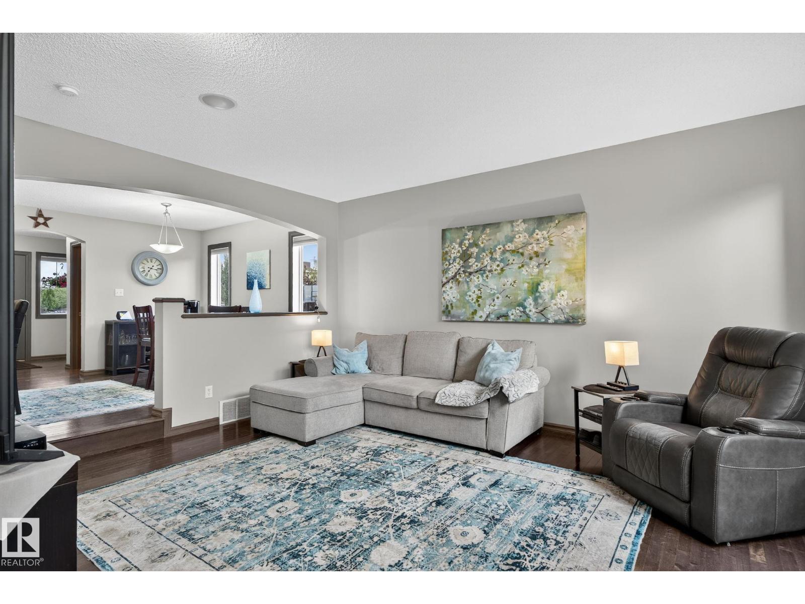 Photo 9 of 101 Keystone Ln, Leduc AB