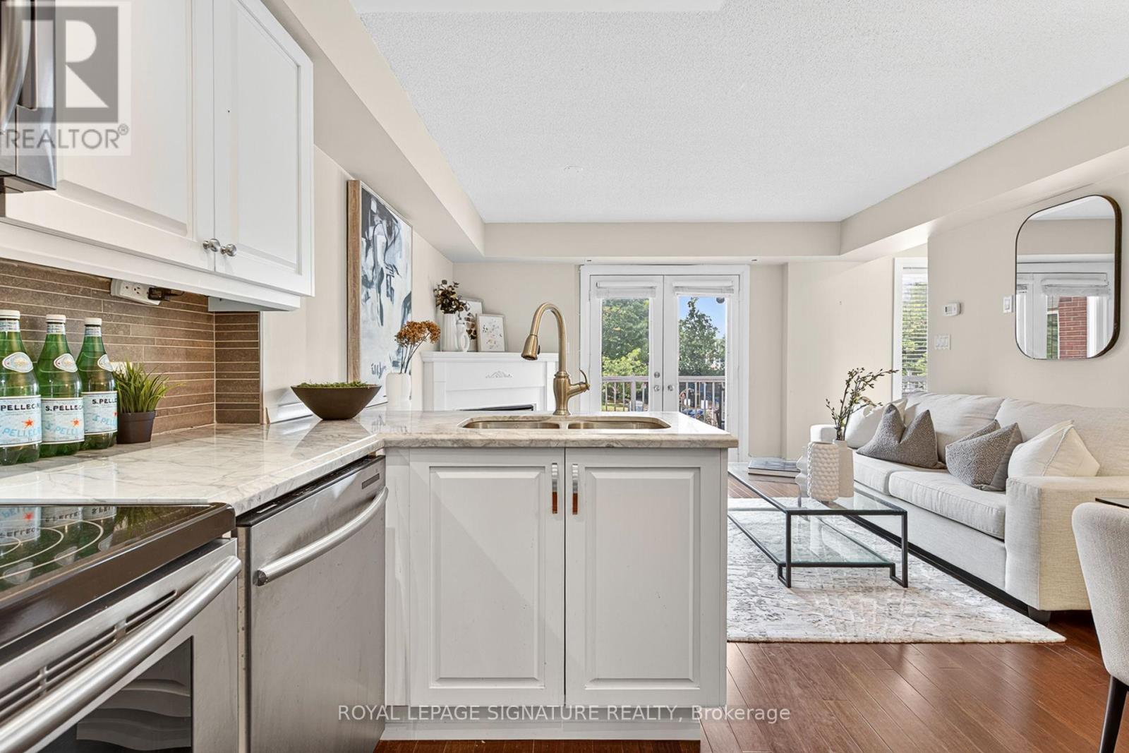 Photo 13 of 411 12 Sudbury Street, Toronto ON