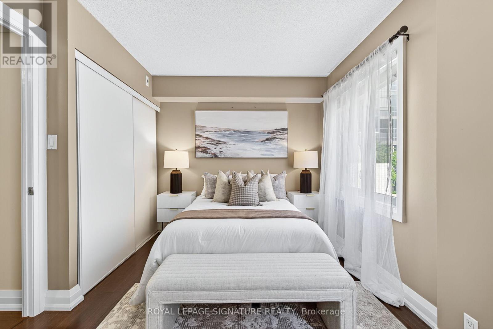 Photo 21 of 411 12 Sudbury Street, Toronto ON