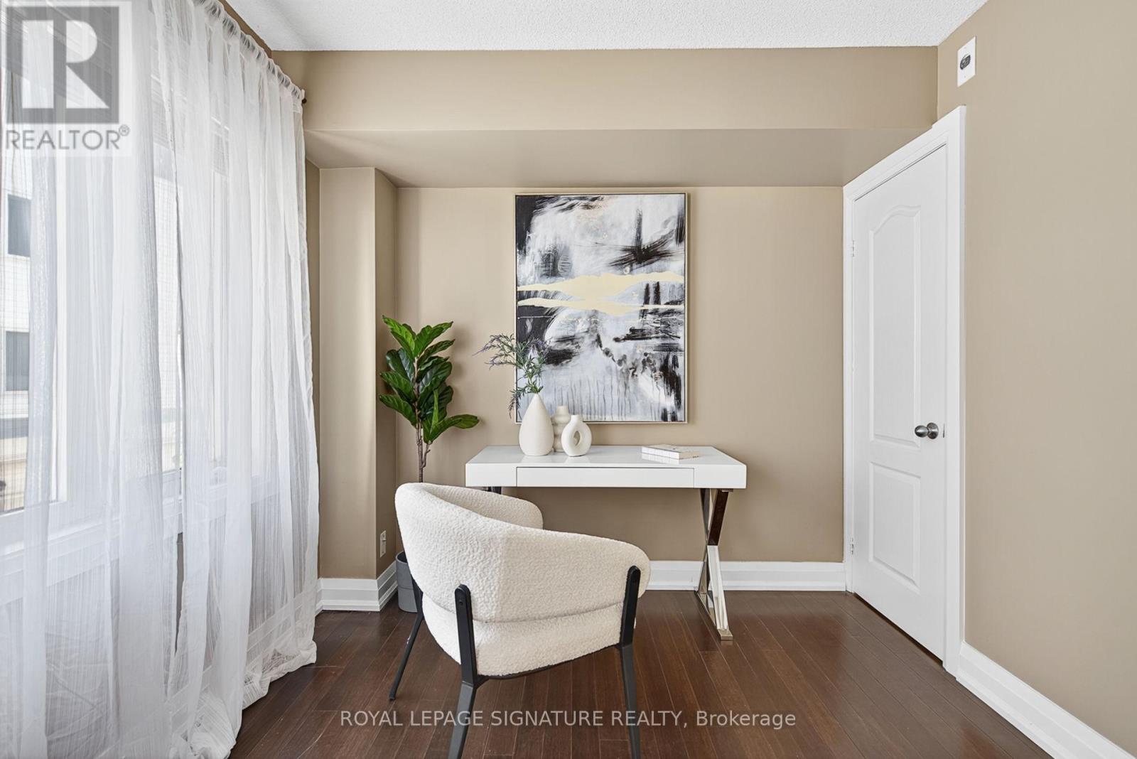 Photo 24 of 411 12 Sudbury Street, Toronto ON