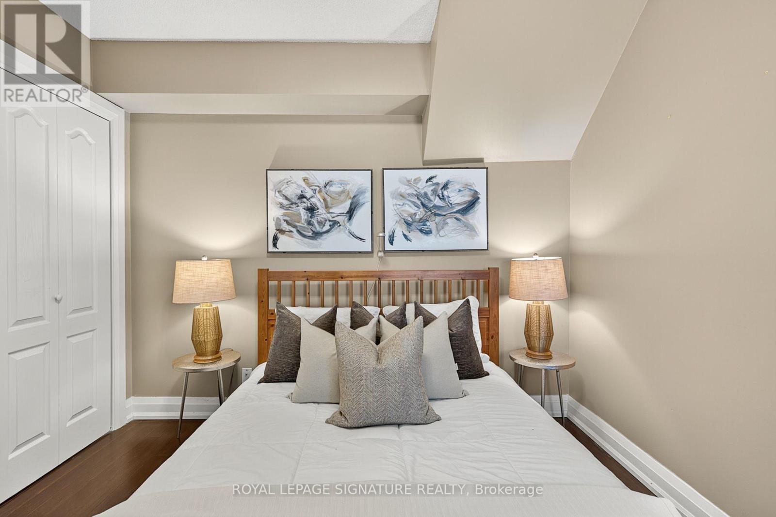 Photo 26 of 411 12 Sudbury Street, Toronto ON