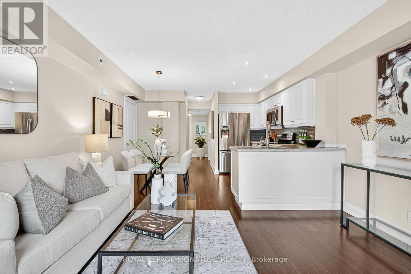 Photo 5 of 411 12 Sudbury Street, Toronto ON