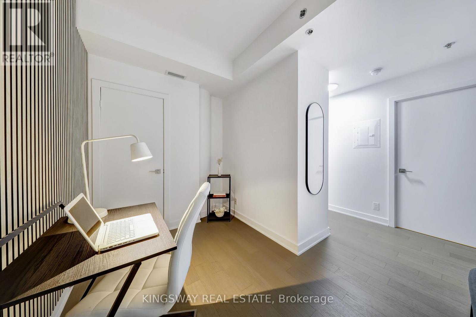 Photo 25 of 303 15 Beverley Street, Toronto ON