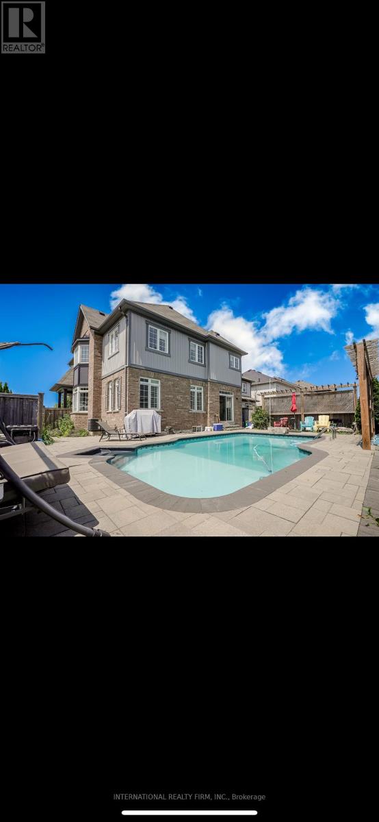 Photo 4 of 60 Kenneth Cole Drive, Clarington ON
