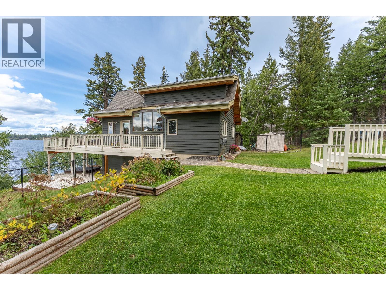 Photo 29 of 56040 S Somerset Drive, Cluculz Lake BC