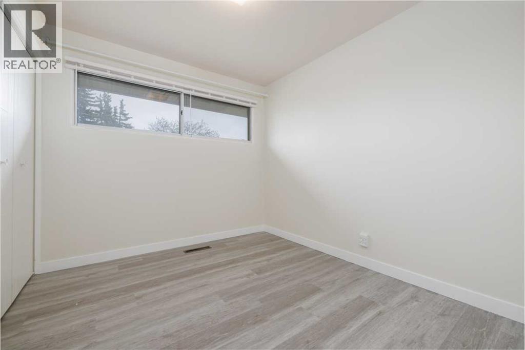 Single Family House Bungalow for Sale in  Northmount Crescent NW Thorncliffe Calgary 