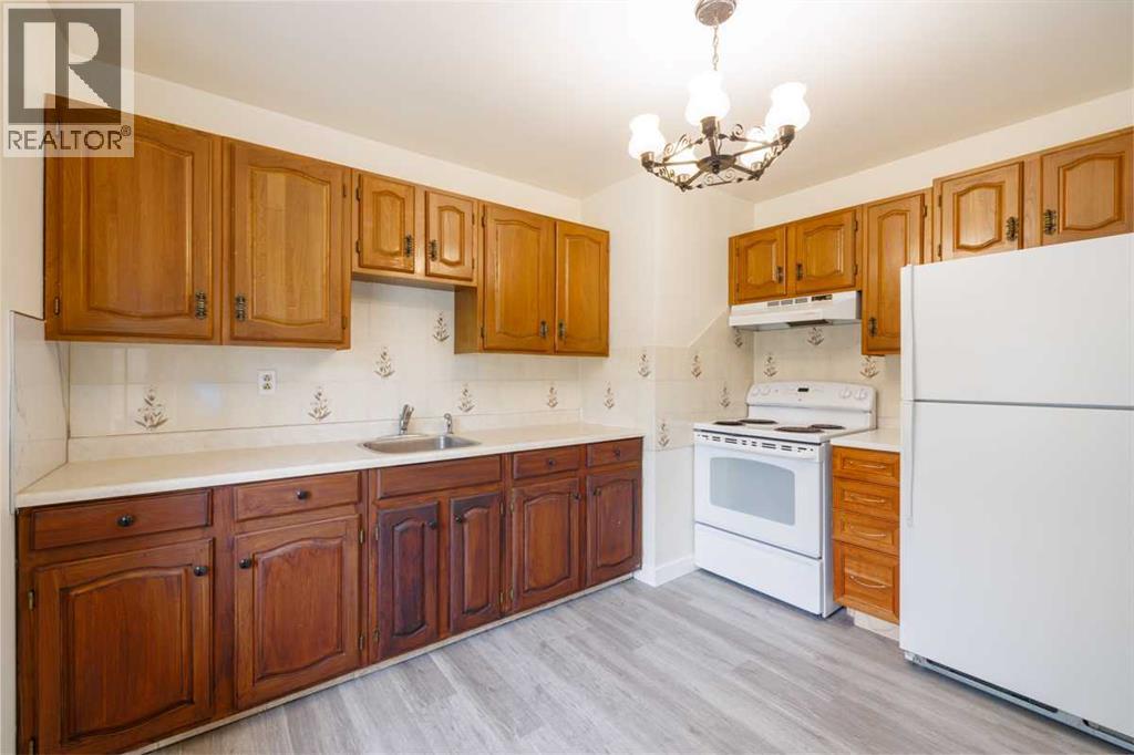 Single Family House Bungalow for Sale in  Northmount Crescent NW Thorncliffe Calgary 