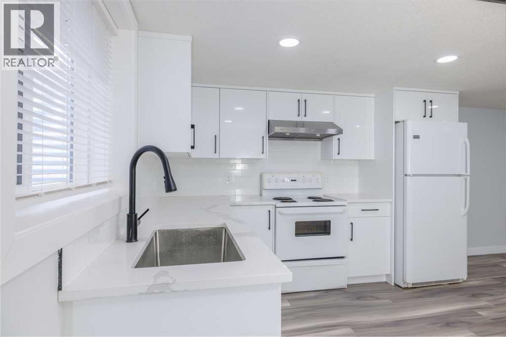 Single Family House Bungalow for Sale in  Northmount Crescent NW Thorncliffe Calgary 