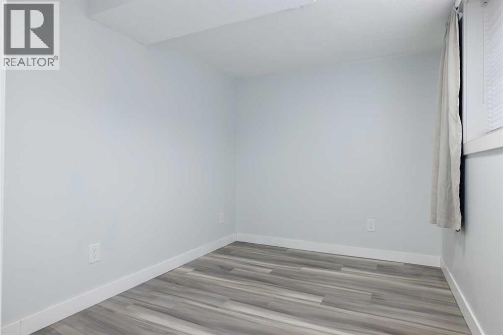 Single Family House Bungalow for Sale in  Northmount Crescent NW Thorncliffe Calgary 