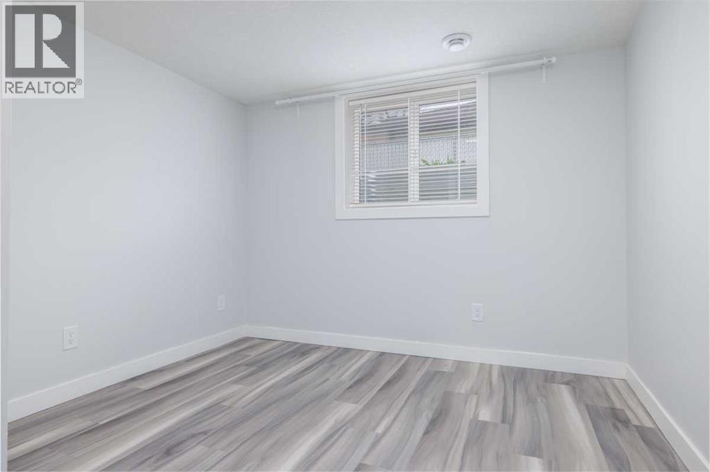 Single Family House Bungalow for Sale in  Northmount Crescent NW Thorncliffe Calgary 