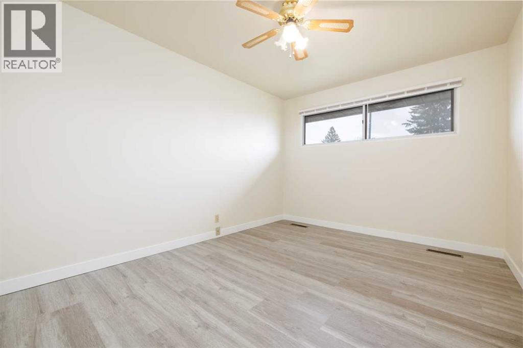 Single Family House Bungalow for Sale in  Northmount Crescent NW Thorncliffe Calgary 
