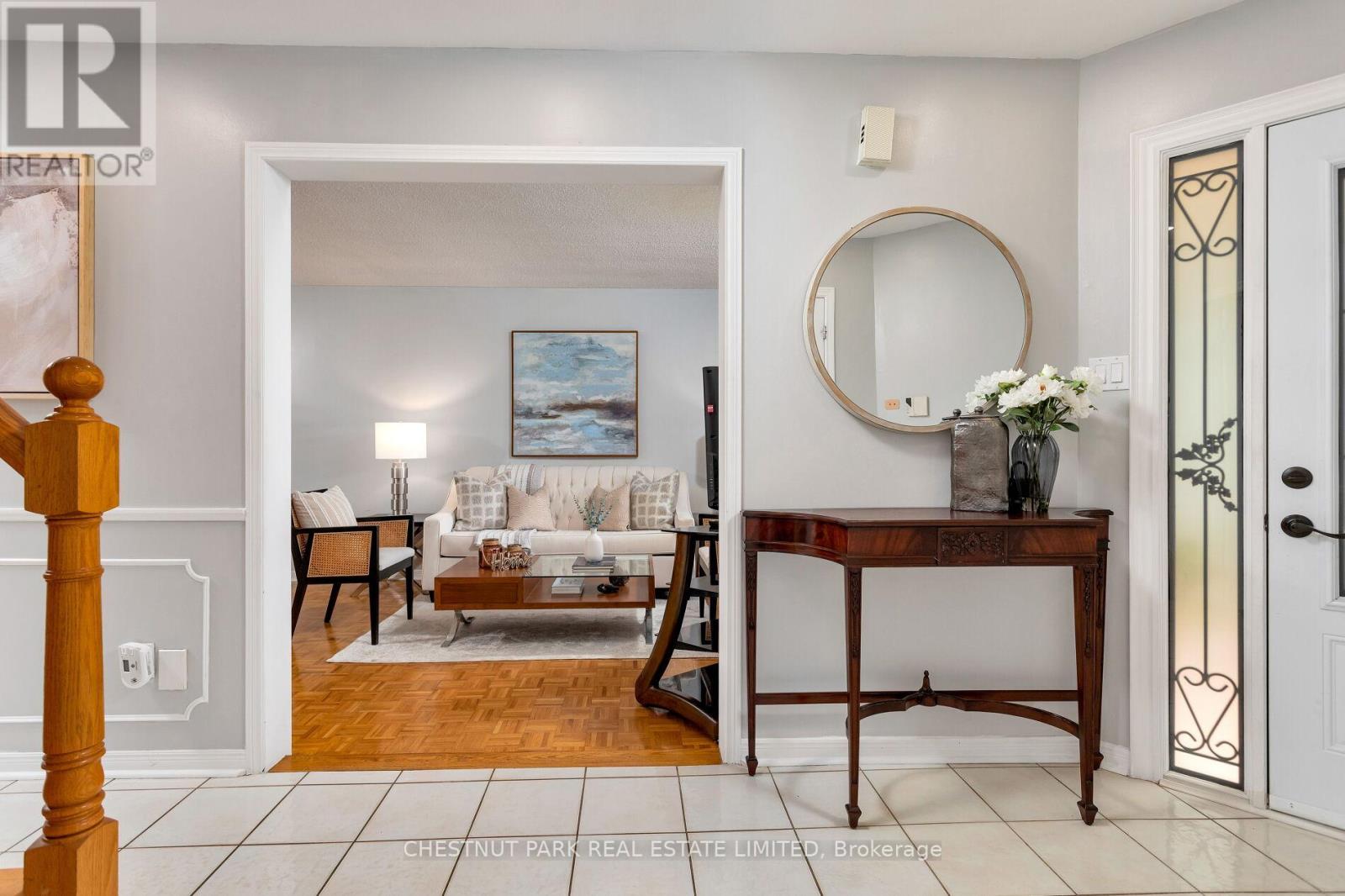 Photo 31 of 138 Largo Crescent, Vaughan ON