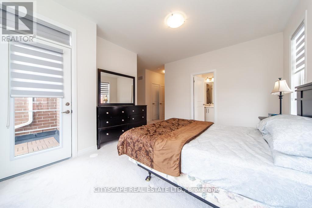 Photo 35 of 1 Carneros Way, Markham ON
