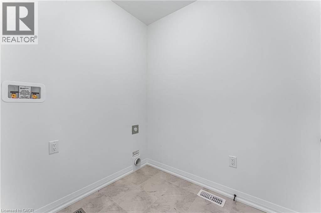 Photo 19 of 902 Rutherford Avenue, Fort Erie ON