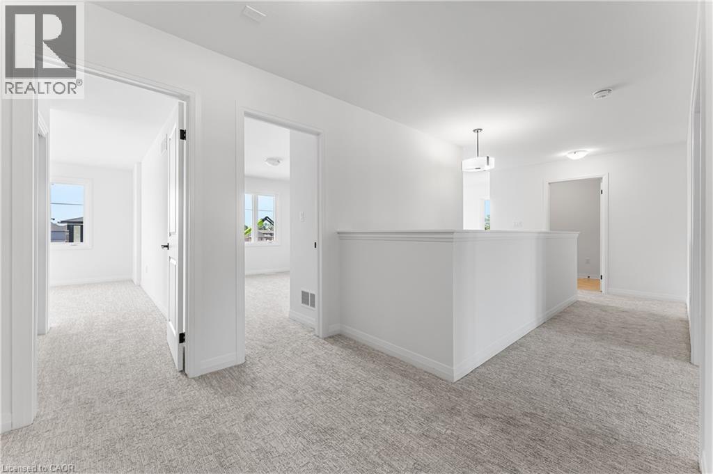 Photo 27 of 902 Rutherford Avenue, Fort Erie ON