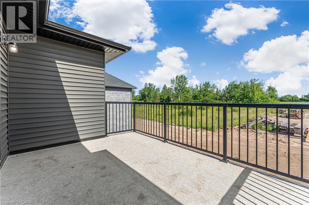 Photo 40 of 902 Rutherford Avenue, Fort Erie ON