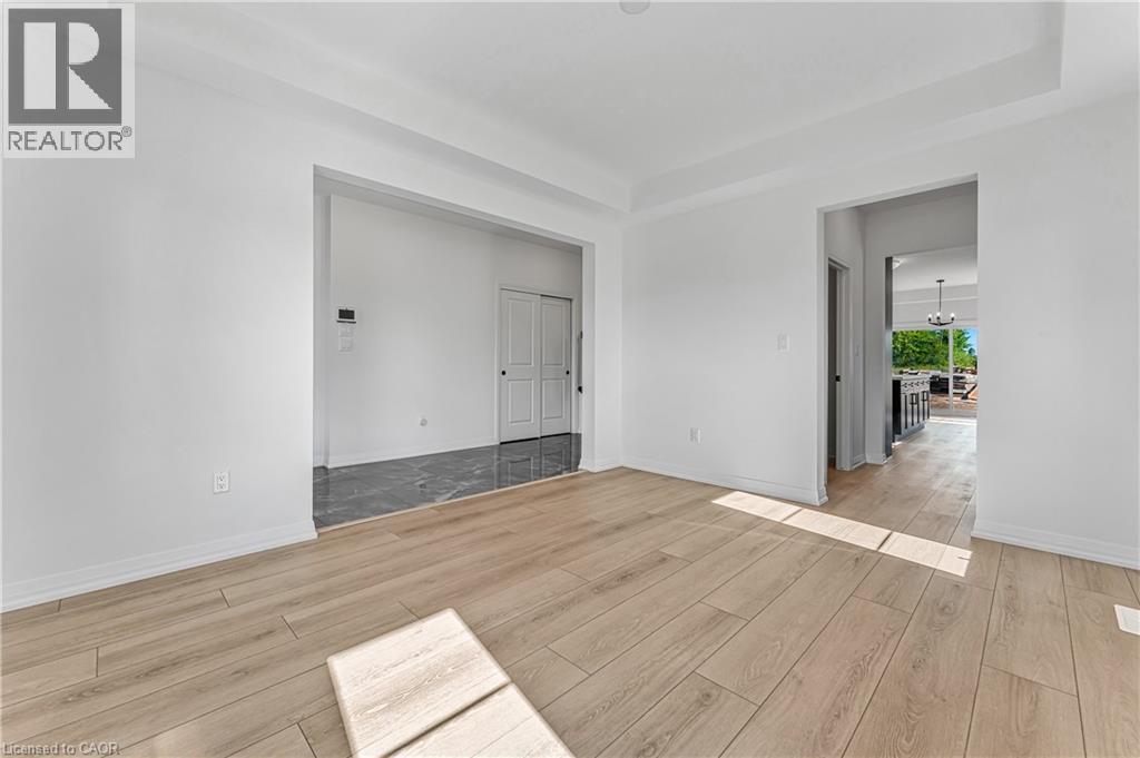 Photo 39 of 902 Rutherford Avenue, Fort Erie ON