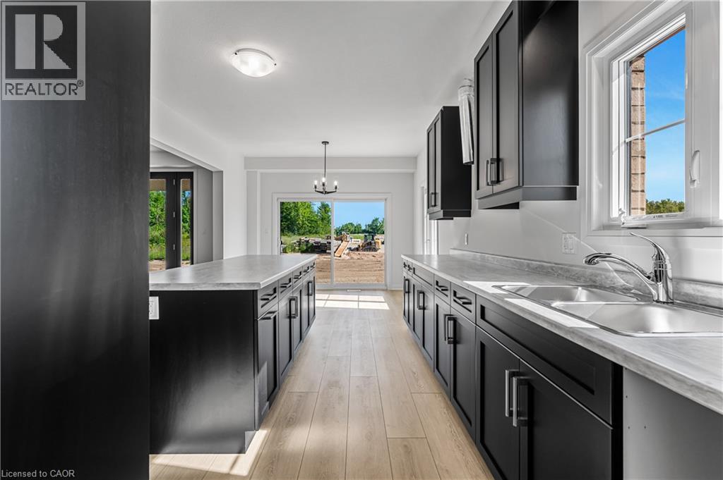 Photo 44 of 902 Rutherford Avenue, Fort Erie ON