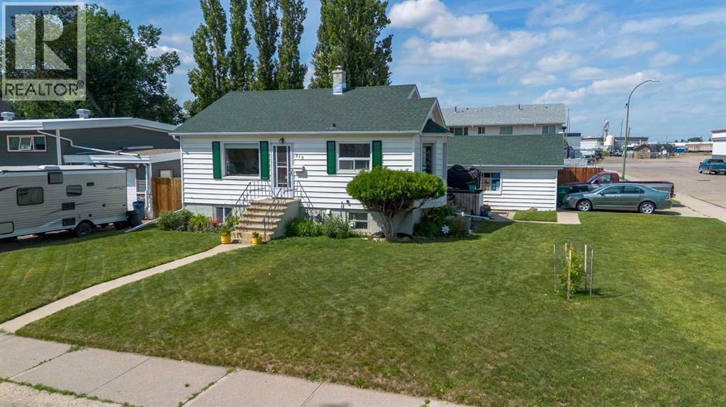 Single Family House Bungalow for Sale in  Dieppe Boulevard S Glendale Lethbridge 