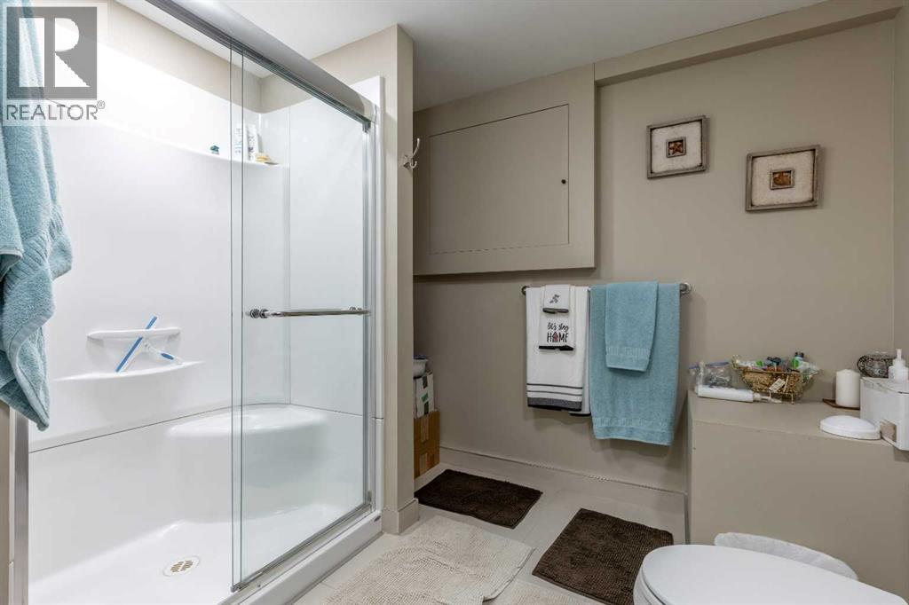 Single Family House Bungalow for Sale in  Dieppe Boulevard S Glendale Lethbridge 