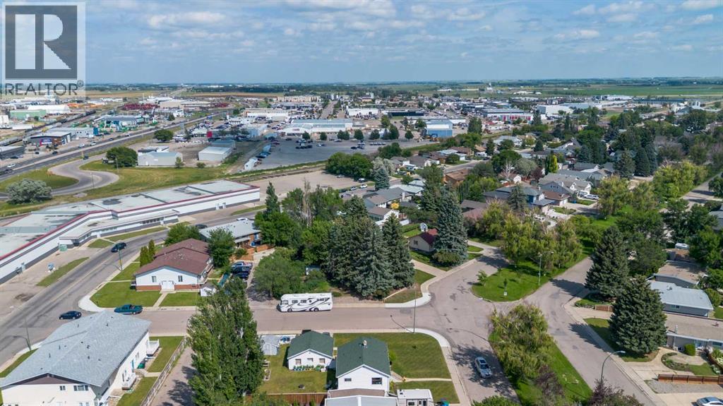 Single Family House Bungalow for Sale in  Dieppe Boulevard S Glendale Lethbridge 