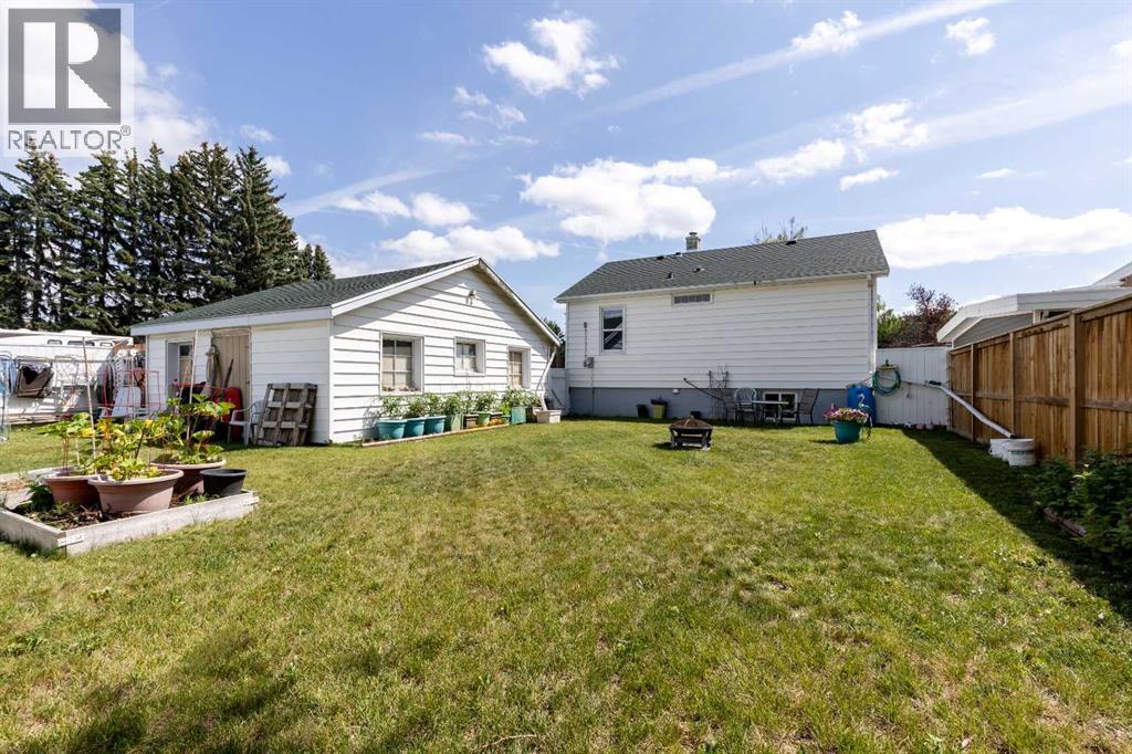 Single Family House Bungalow for Sale in  Dieppe Boulevard S Glendale Lethbridge 